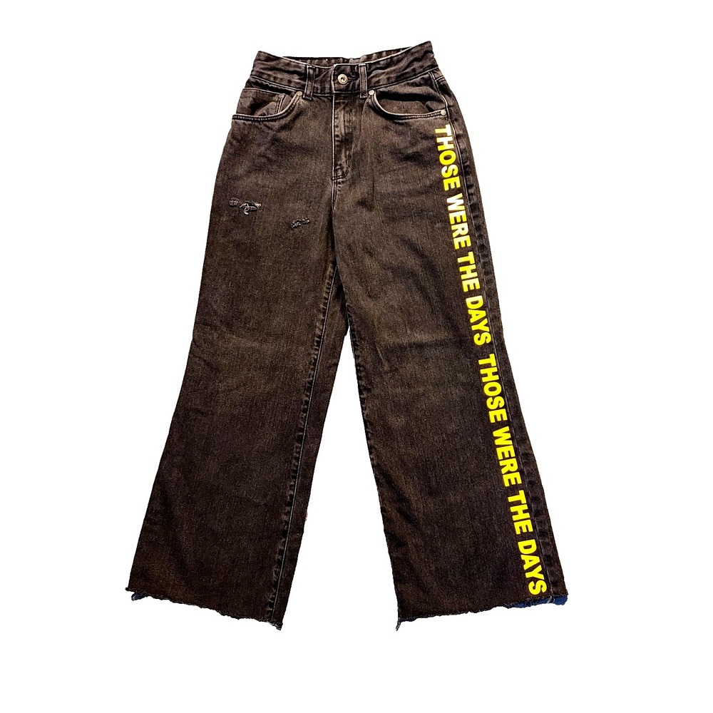 The Ragged Priest Jeans Women's Size‎ 26 Black Ankle Raw Hem Distressed Graphic
